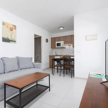 Home2book Bright With Pool & Terrace *