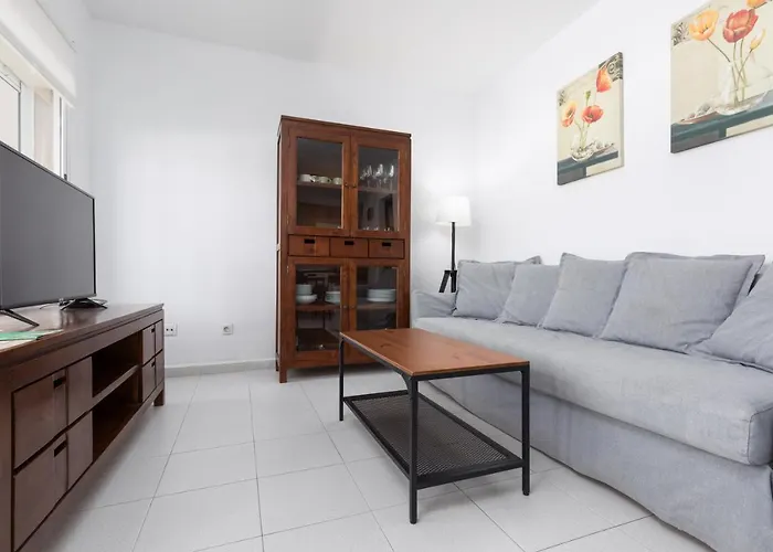 Home2book Bright With Pool & Terrace